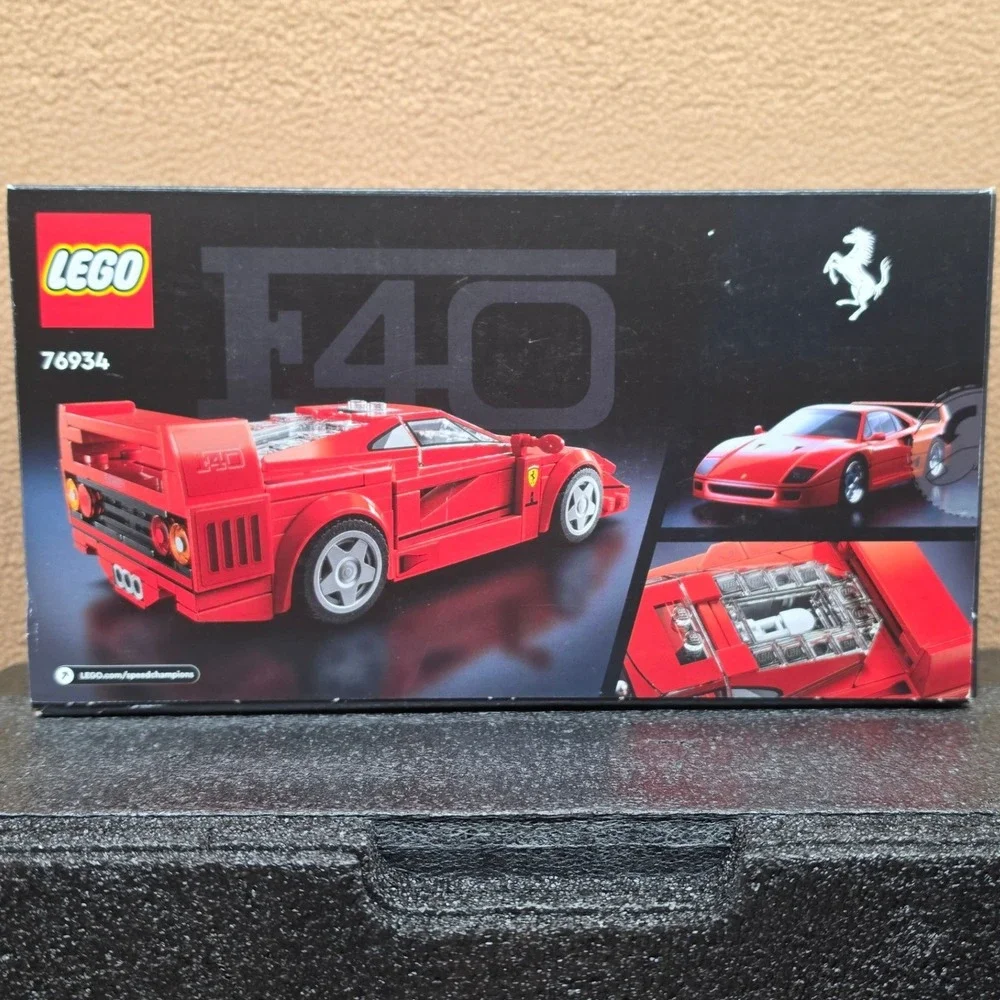 LEGO Speed Champions Ferrari F40 Supercar Building Set 76934 Red 318 Pcs New